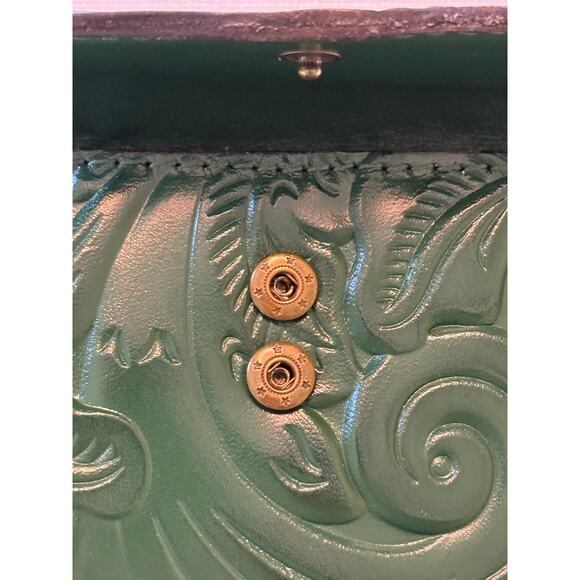 Patricia Nash Reiti Wallet in Soft Green - Picture 9 of 11